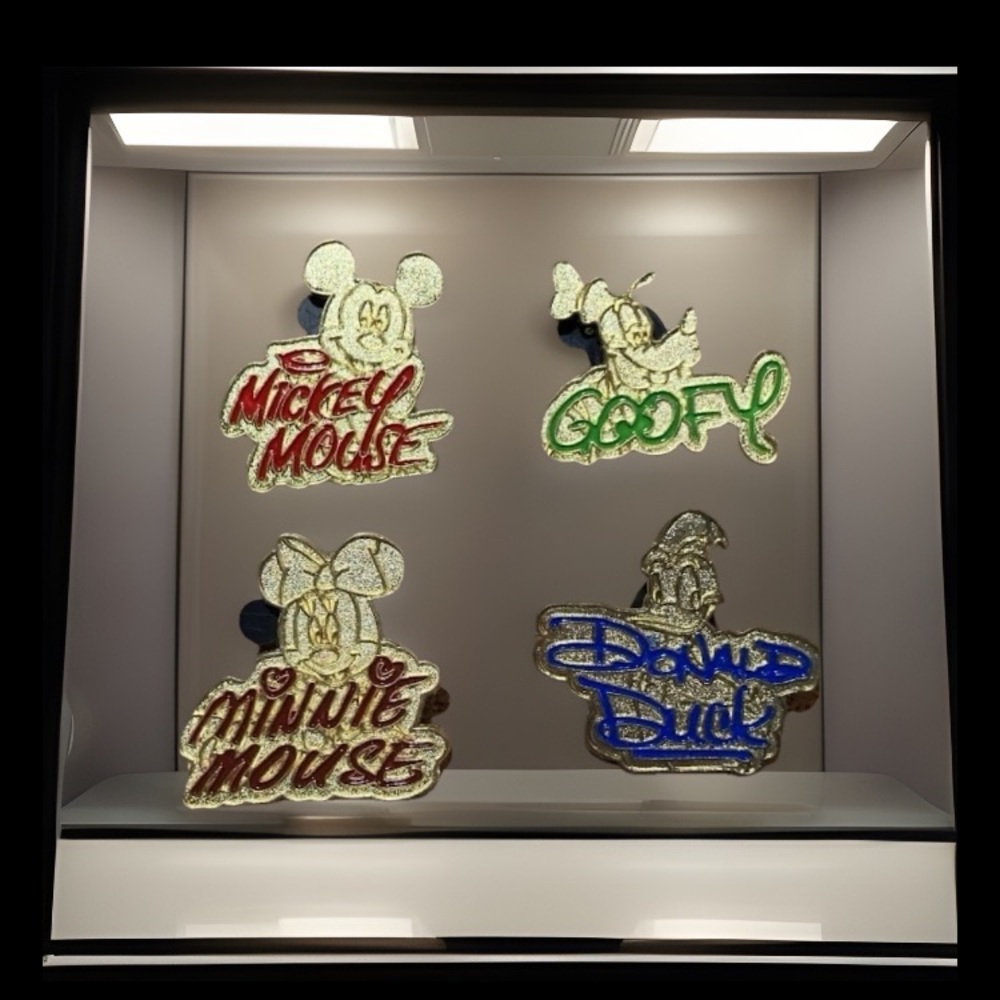 Disney Character Pin Set